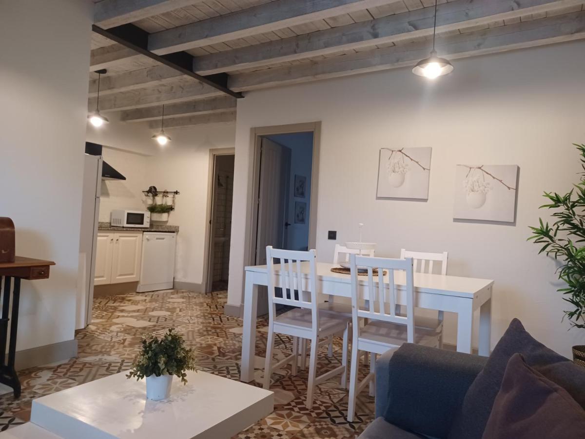 Apartamentos El Llanin Onís Eksteriør bilde