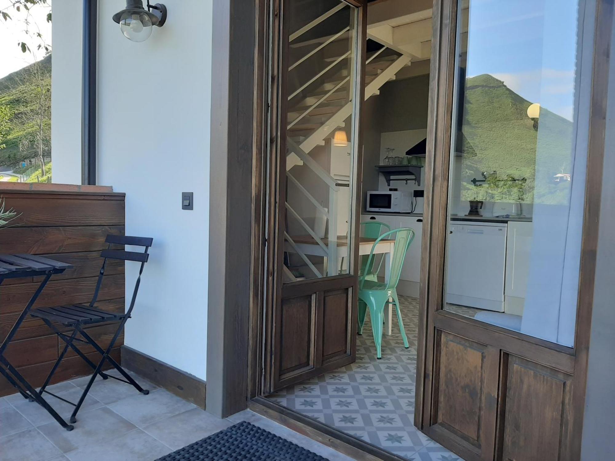 Apartamentos El Llanin Onís Rom bilde